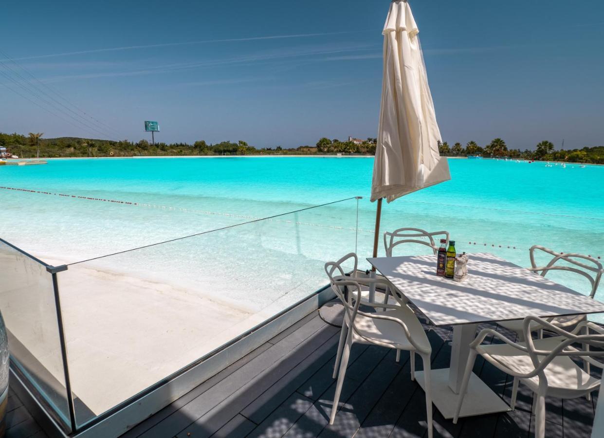 2237-Modern Apt With Private Beach เอสเตโปนา ภายนอก รูปภาพ