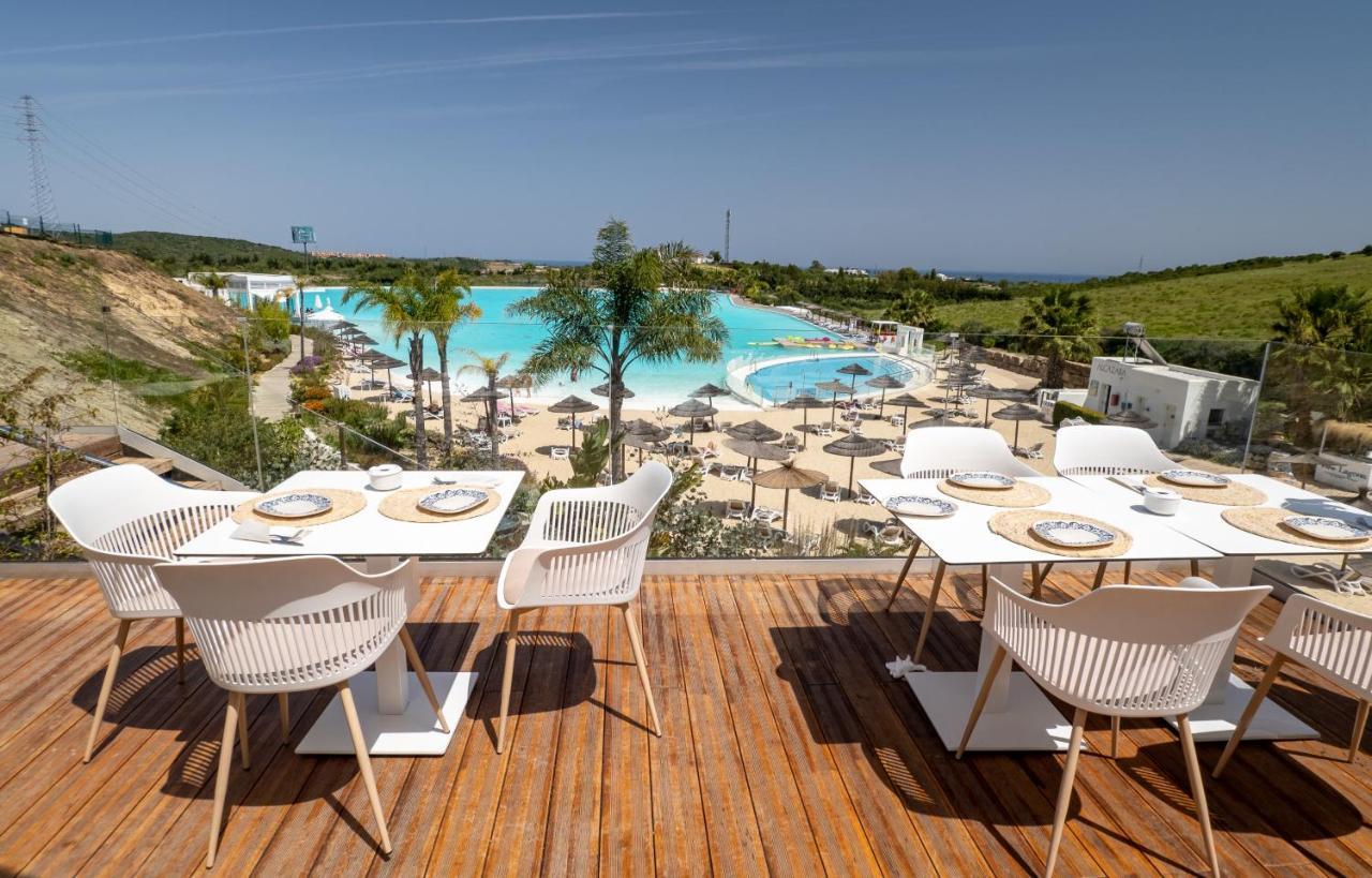 2237-Modern Apt With Private Beach เอสเตโปนา ภายนอก รูปภาพ