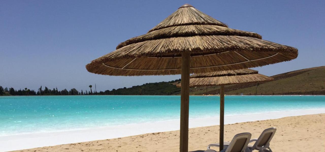 2237-Modern Apt With Private Beach เอสเตโปนา ภายนอก รูปภาพ